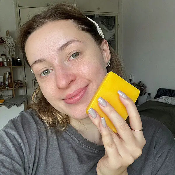 Glow Bar Cúrcuma — Aclara Manchas, Acné y Tono Disparejo
